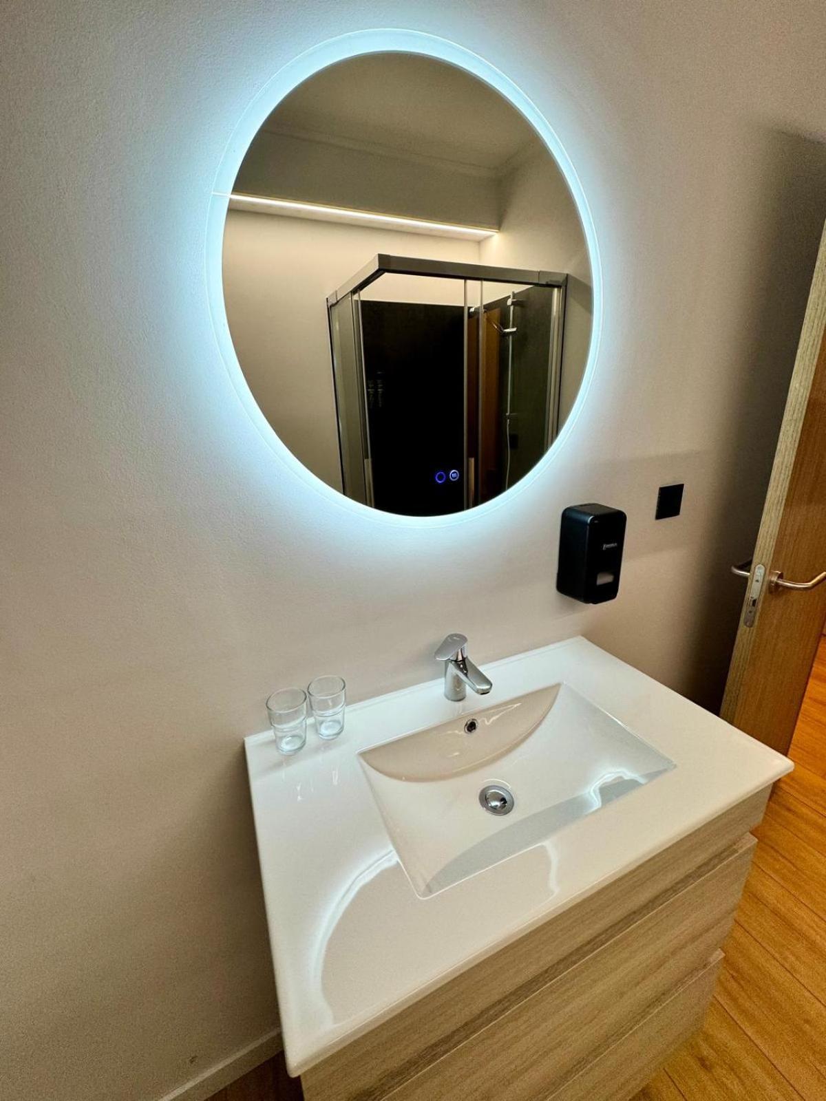 Miramar Suites Sada Eksteriør bilde