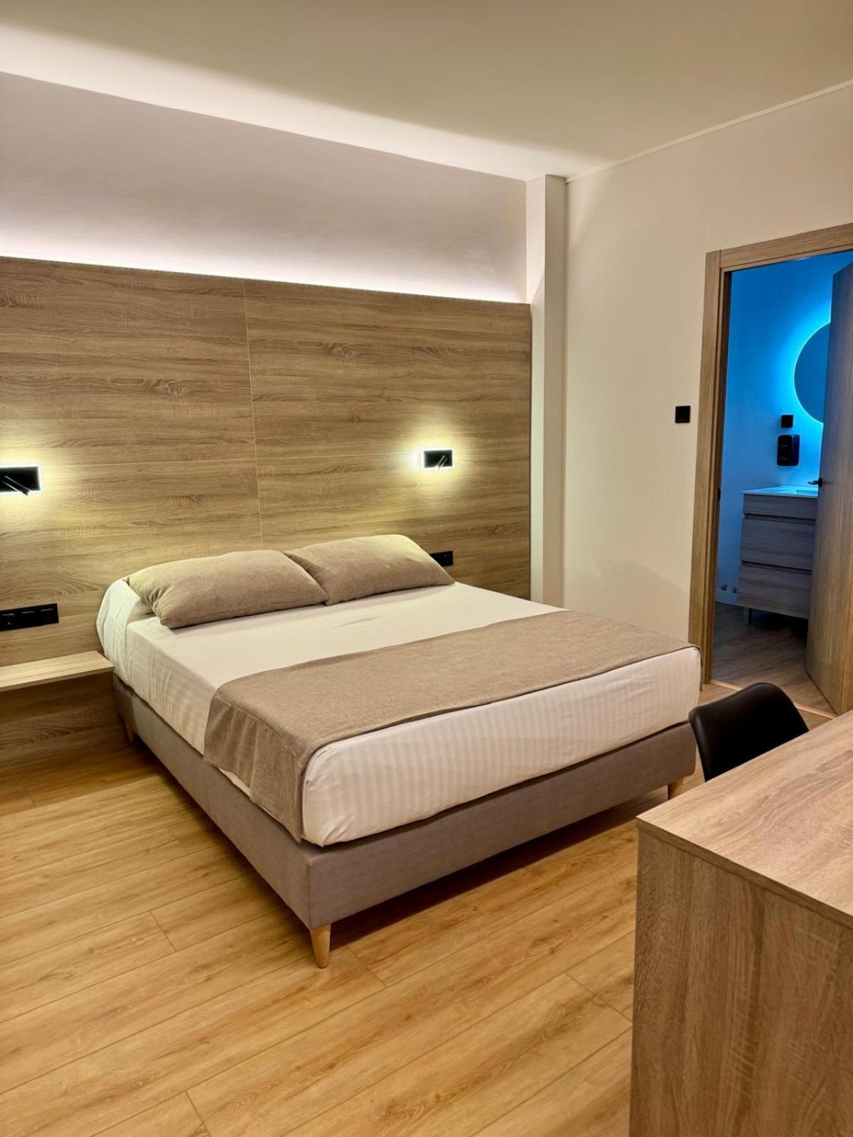 Miramar Suites Sada Eksteriør bilde