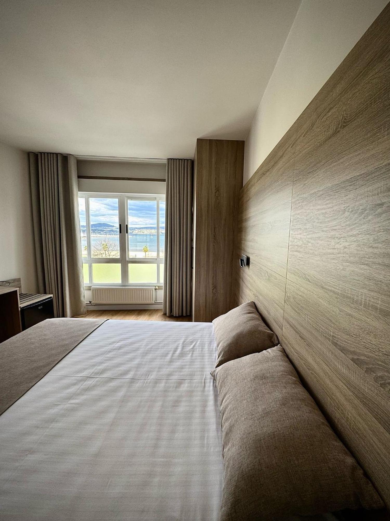 Miramar Suites Sada Eksteriør bilde