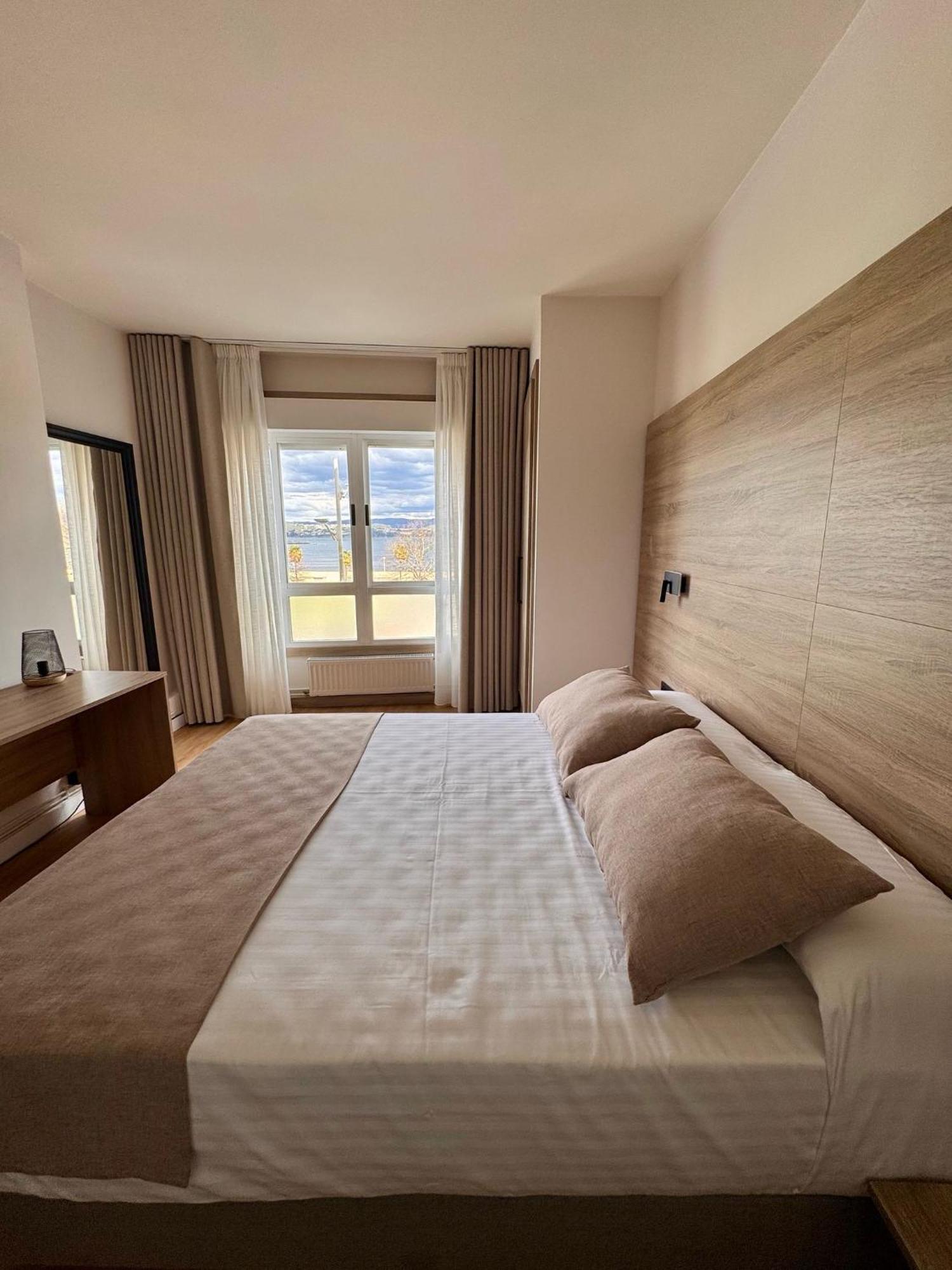 Miramar Suites Sada Eksteriør bilde